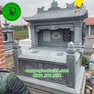 Mộ đá đôi Đ024