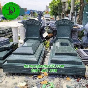 Mộ không mái đá Đ057